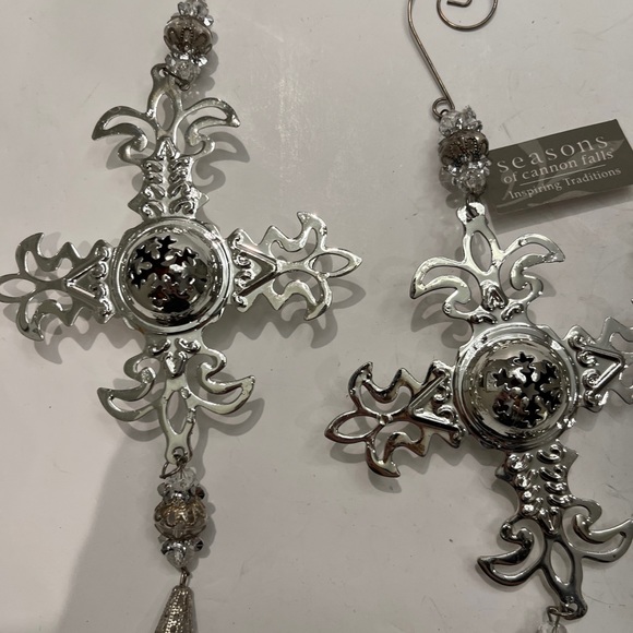 SEASONS of Cannon Falls Inspiring Tradition Christmas Ornaments Silver Cross (5) - Picture 2 of 15